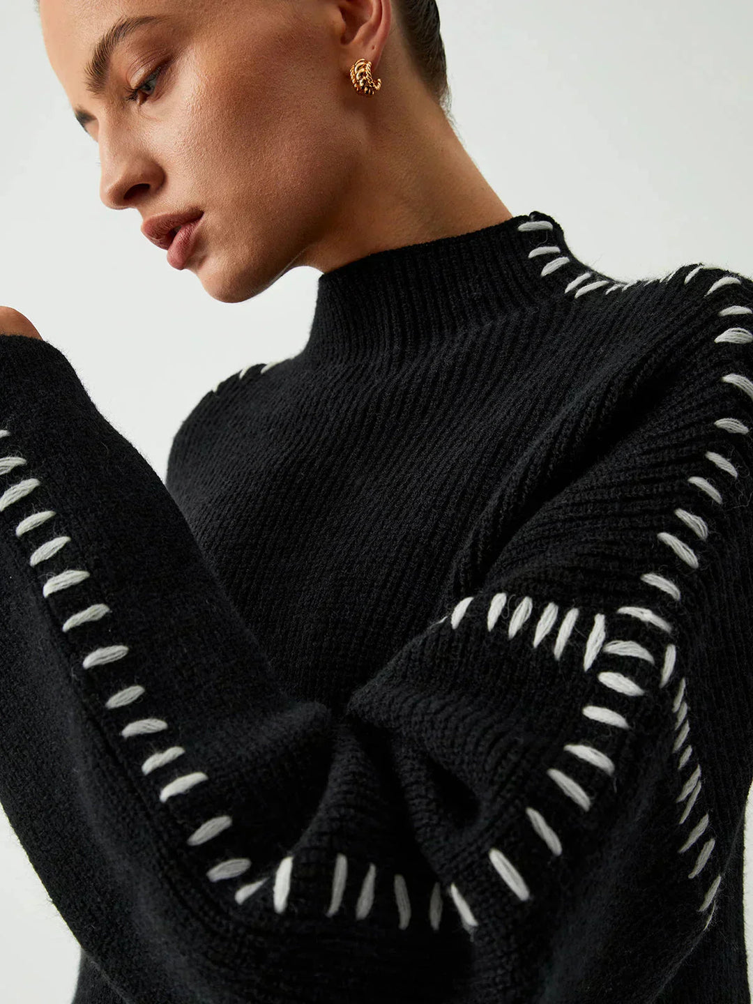 Nia | Cozy Sweater 3