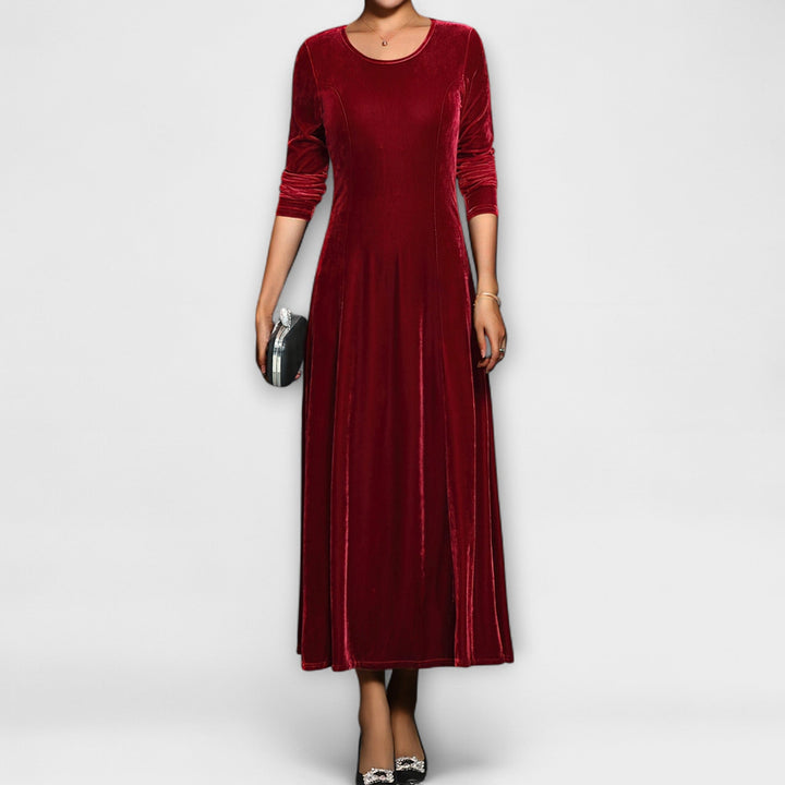 April - Soft Velvet Dress 6