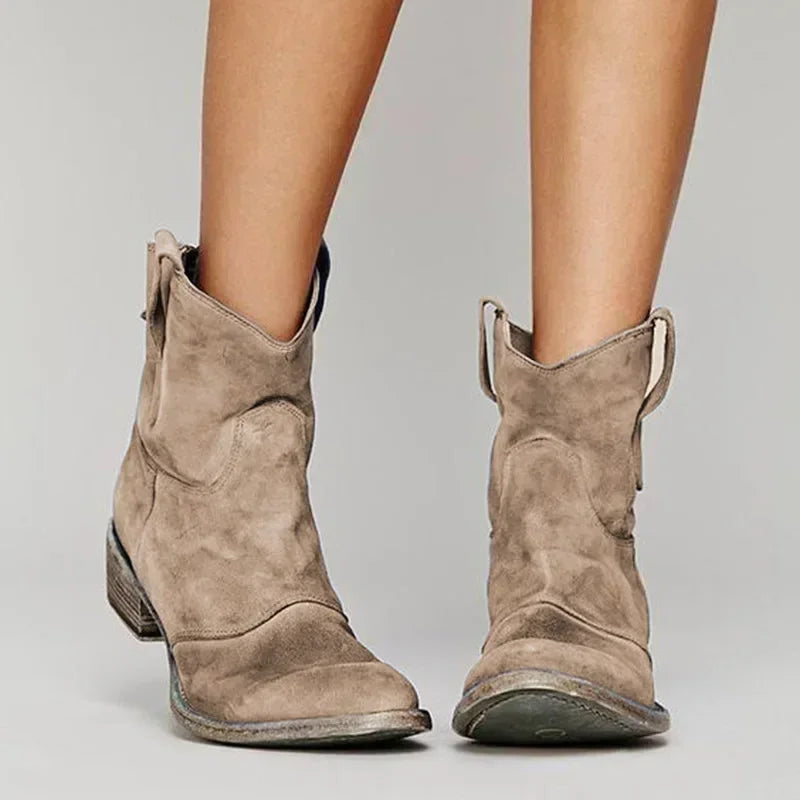 Camellia | Stylish Cowboy Boots 1