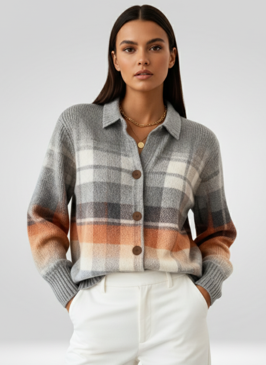 Elena | Checked knitted blouse in soft shades 0