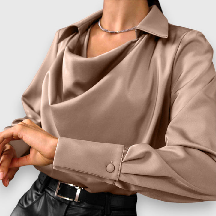 Solina blouse with turtleneck 3