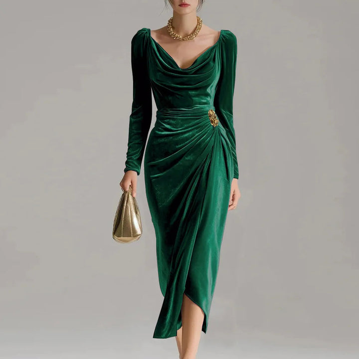 Sylvana | Elegant Velvet Midi Dress 4